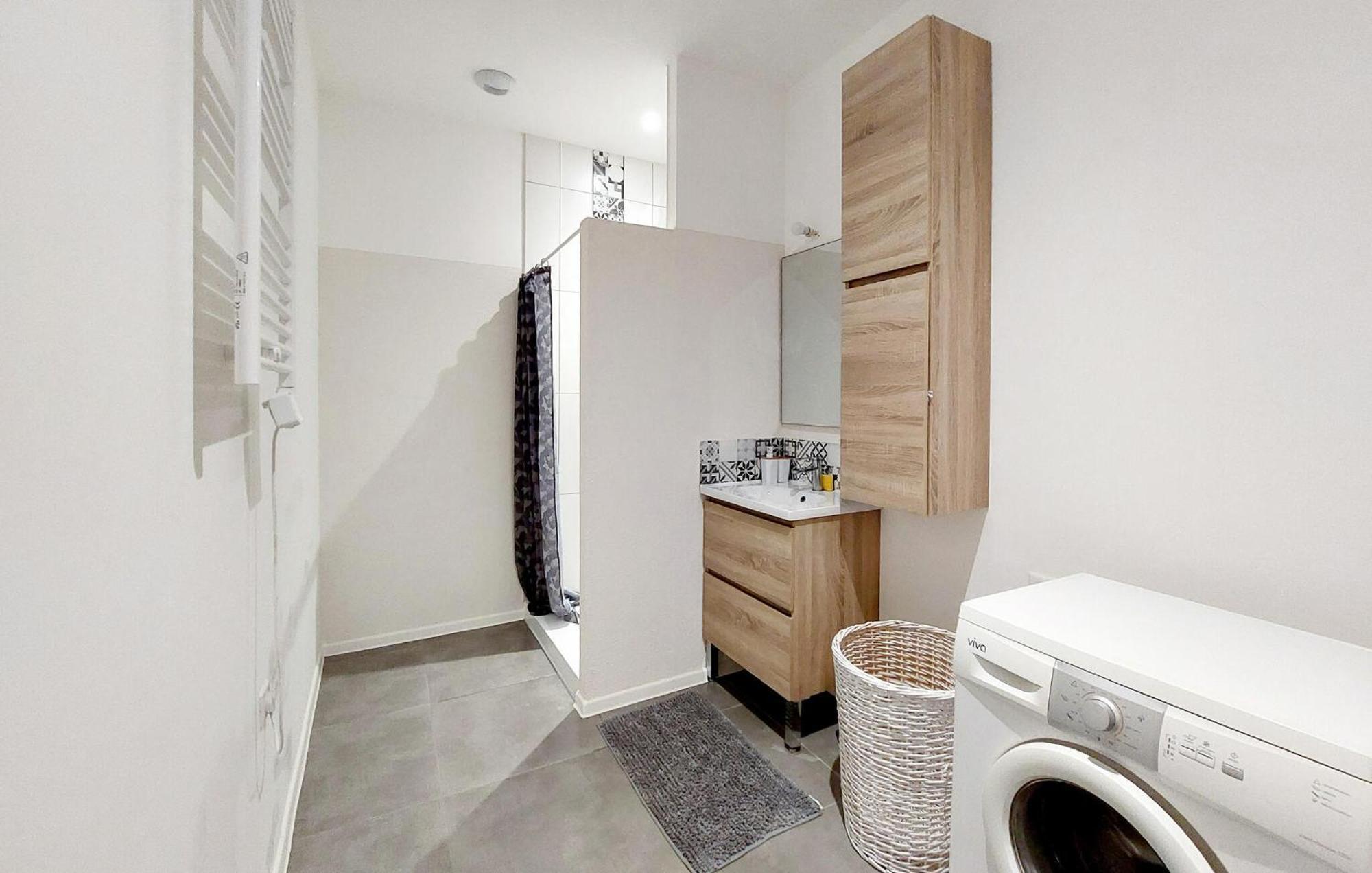 2 Bedroom Beautiful Apartment In 勒蒂约 外观 照片