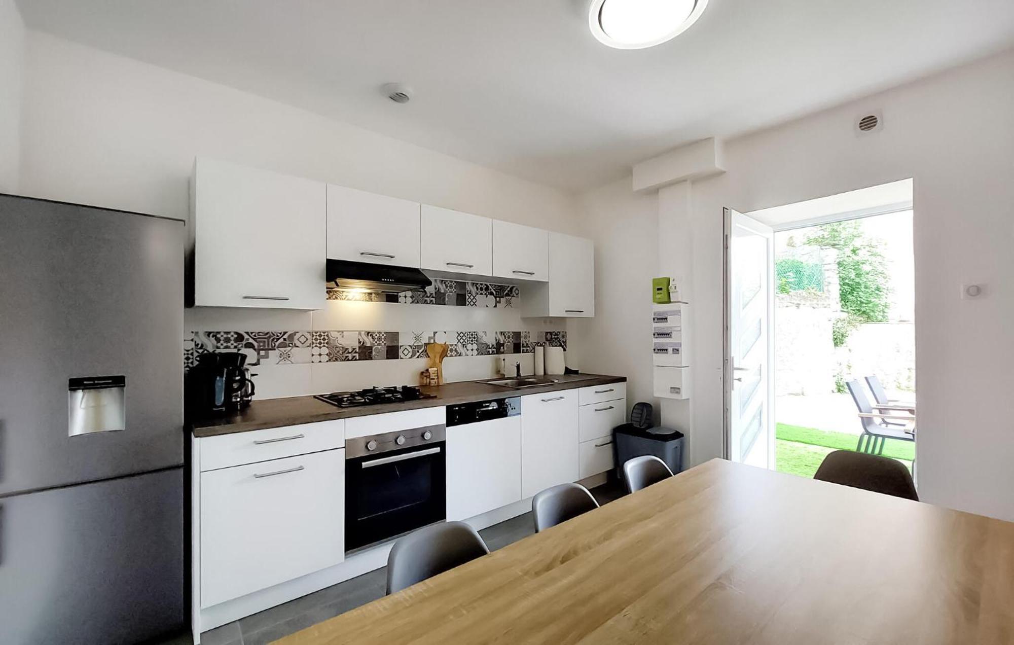 2 Bedroom Beautiful Apartment In 勒蒂约 外观 照片