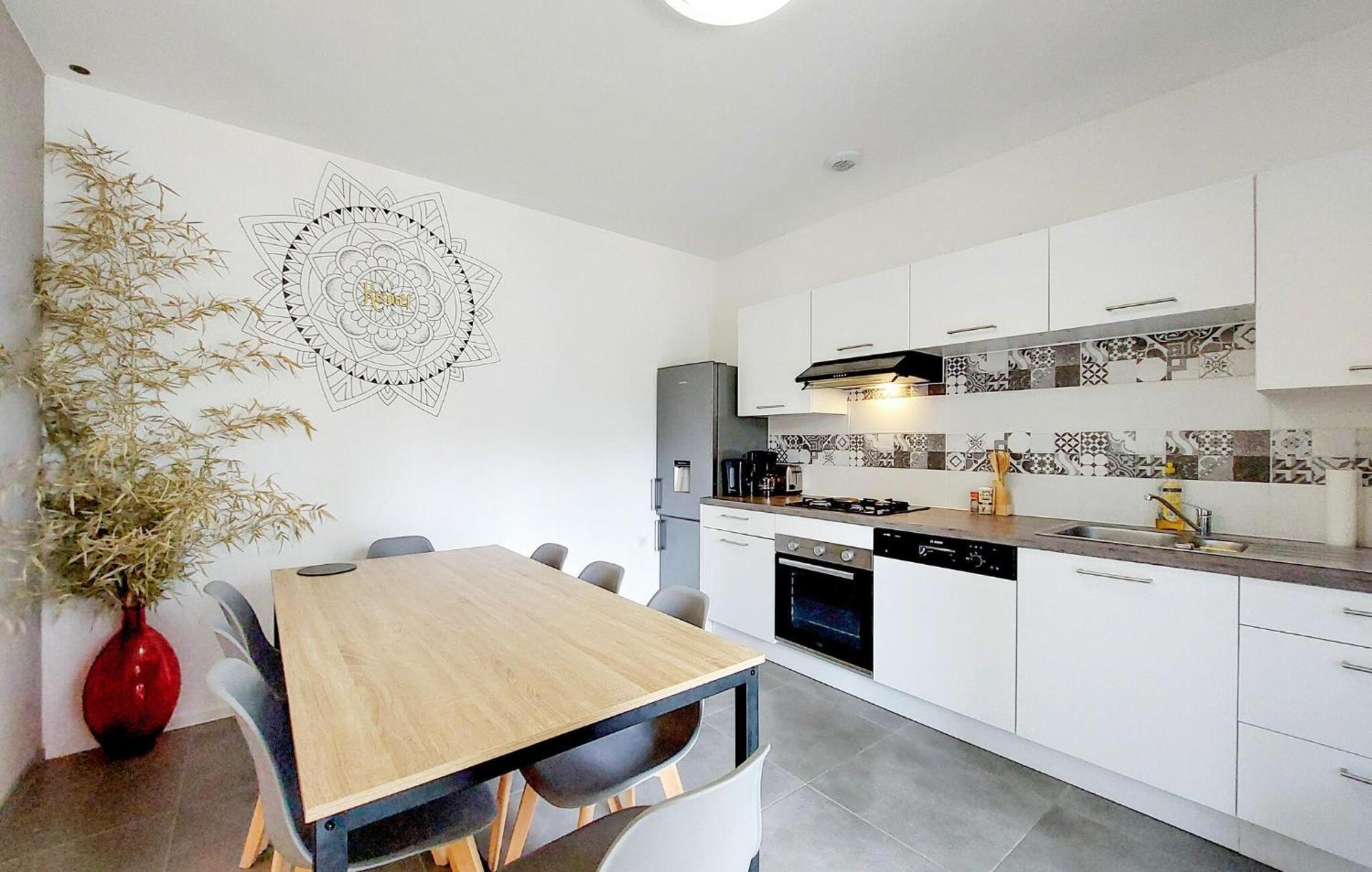 2 Bedroom Beautiful Apartment In 勒蒂约 外观 照片